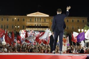 Ο Στέφανος Κασσελάκης σε ομιλία στο Σύνταγμα