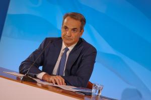 Ο Κυριάκος Μητσοτάκης παραχωρεί διακαναλική συνέντευξη