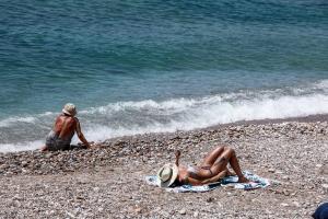 Δύο λουόμενοι σε παραλία της Αττικής
