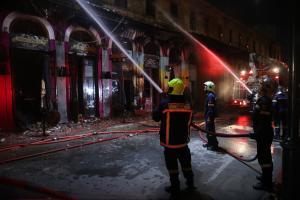 Φωτιά σε κτίριο στον Πειραιά