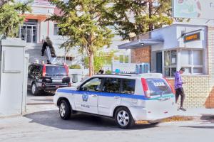 Όχημα της αστυνομίας στο νοσοκομείο Παίδων
