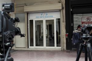 Τηλεοπτικές κάμερες έξω από το ΕΣΡ