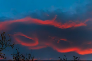 ΣΥΝΝΕΦΑ UFO ΦΑΚΟΕΙΔΕΣ ΣΥΝΝΕΦΑ