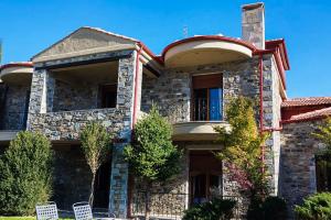 ΔΗΛΗΤΗΡΙΑΣΗ 14 ΑΤΟΜΩΝ ΣΕ ΞΕΝΟΔΟΧΕΙΟ ΣΤΗΝ ΦΛΩΡΙΝΑ