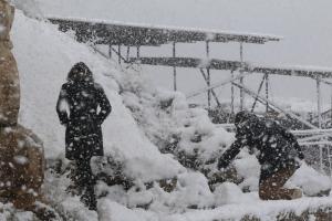 ΧΙΟΝΙΑ ΚΑΙΡΟΣ