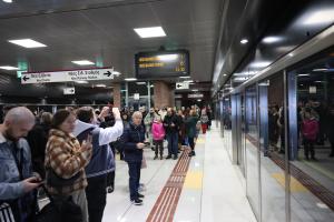 Κόσμος στο μετρό Θεσσαλονίκης