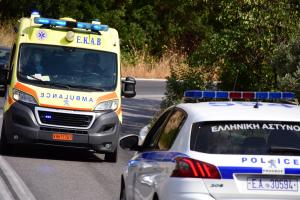Περιπολικό και ασθενοφόρο