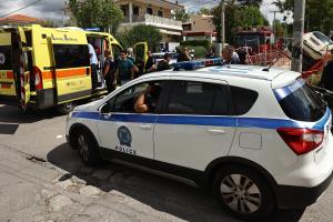 Περιπολικό και ασθενοφόρο