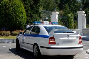 Περιπολικό μπροστά στη Βουλή