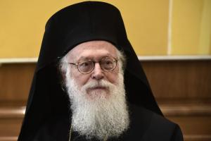Ο Αρχιεπίσκοπος Τιράνων, Δυρραχίου και πάσης Αλβανίας Αναστάσιος