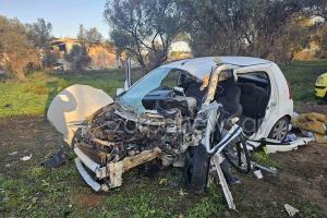 Τα συντρίμμια του ΙΧ του 22χρονου θύματος