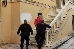 Μεταγωγή κατηγορούμενου στα Χανιά