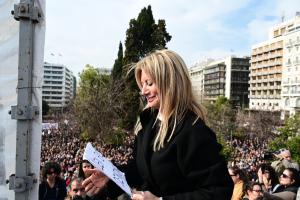 Η Μαρία Καρυστιανού