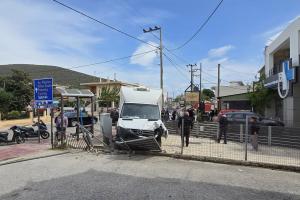 Τροχαίο με τραυματισμό μαθητή στον Μαραθώνα