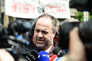 Ο Κώστας Γενιδούνιας
