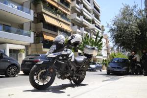 ME ΒΡΑΧΙΟΛΑΚΙ Ο 71ΧΡΟΝΟΣ ΠΟΥ ΣΚΟΤΩΣΕ ΤΟ ΓΙΟ ΤΟΥ