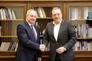 Συνάντηση του προέδρου του ΣΥΡΙΖΑ-ΠΣ, Σωκράτη Φάμελλου με τον ΓΓ του ΑΚΕΛ, Στέφανο Στεφάνου