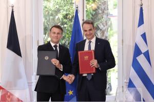 Υπογραφή Στρατηγικής Συμμαχίας μεταξύ Ελλάδας και Γαλλίας από τον Εμανουέλ Μακρόν και τον Κυριάκο Μητσοτάκη