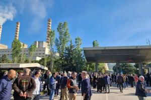 Διαμαρτυρία στην πύλη του ΑΗΣ Αγίου Δημητρίου