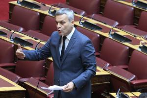 Ο Χάρης Μαμουλάκης