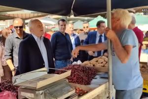 Πλεύρης και Ανδριανός σε λαϊκή αγορά στο Άργος