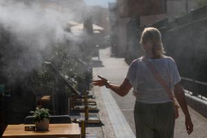ΥΨΗΛΕΣ ΘΕΡΜΟΚΡΑΣΙΕΣ ΤΟΝ ΙΟΥΛΙΟ ΣΤΗΝ ΑΘΗΝΑ
