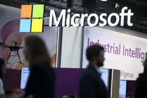 Το λογότυπο της Microsoftt σε περίπτερο στην Έκθεση Ανόβερου