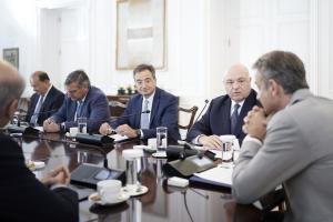 Σύσκεψη Μητσοτάκη με τραπεζίτες για ενίσχυση ΑΕΙ