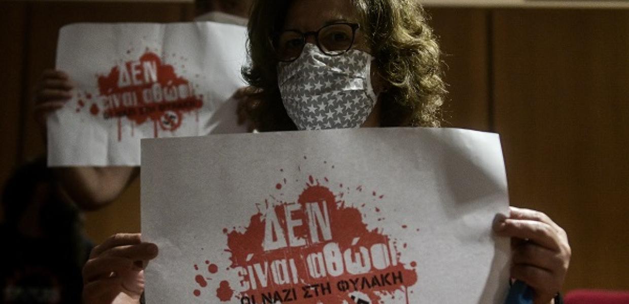 ΧΡΥΣΗ ΑΥΓΗ ΔΙΚΗ ΜΑΓΔΑ ΦΥΣΣΑ