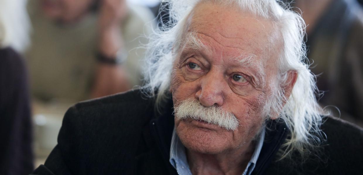 Μανώλης Γλέζος