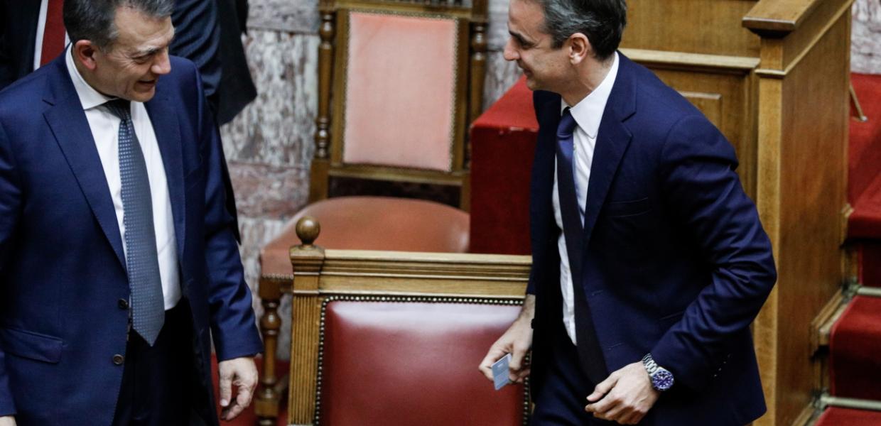 Μητσοτάκης και Βρούτσης