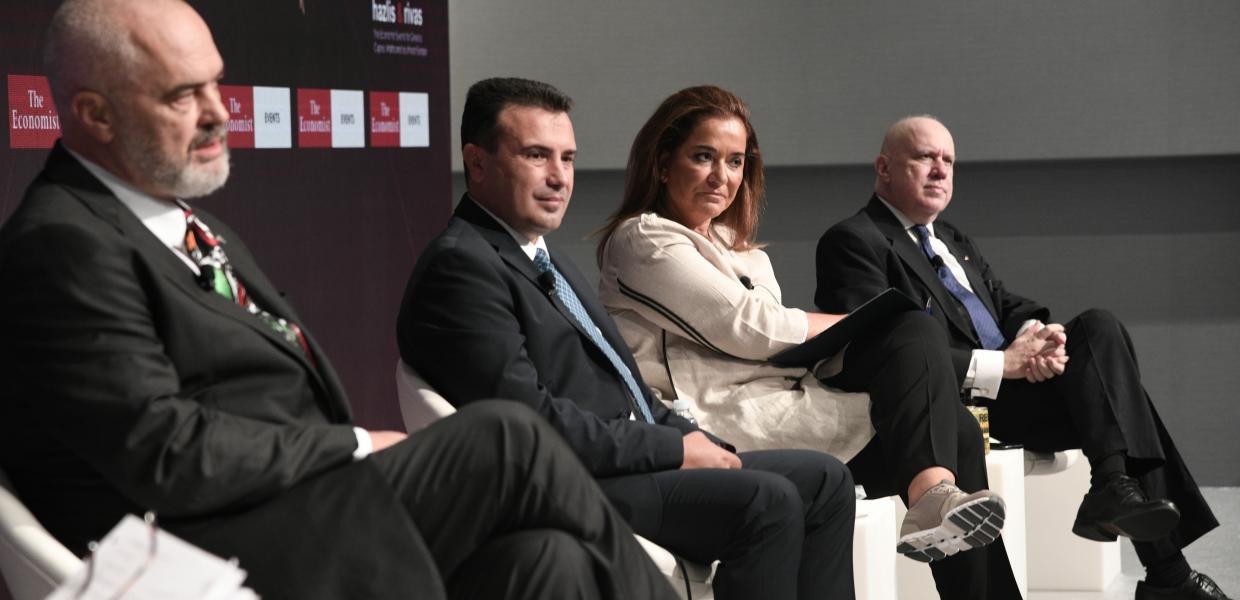ΝΤΟΡΑ ΜΠΑΚΟΓΙΑΝΝΗ ΖΑΕΦ ECONOMIST