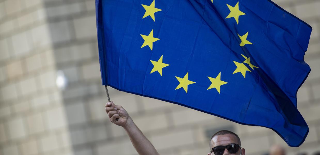 ΣΗΜΑΙΑ ΕΕ ΕΥΡΩΠΗ ΚΟΜΙΣΙΟΝ