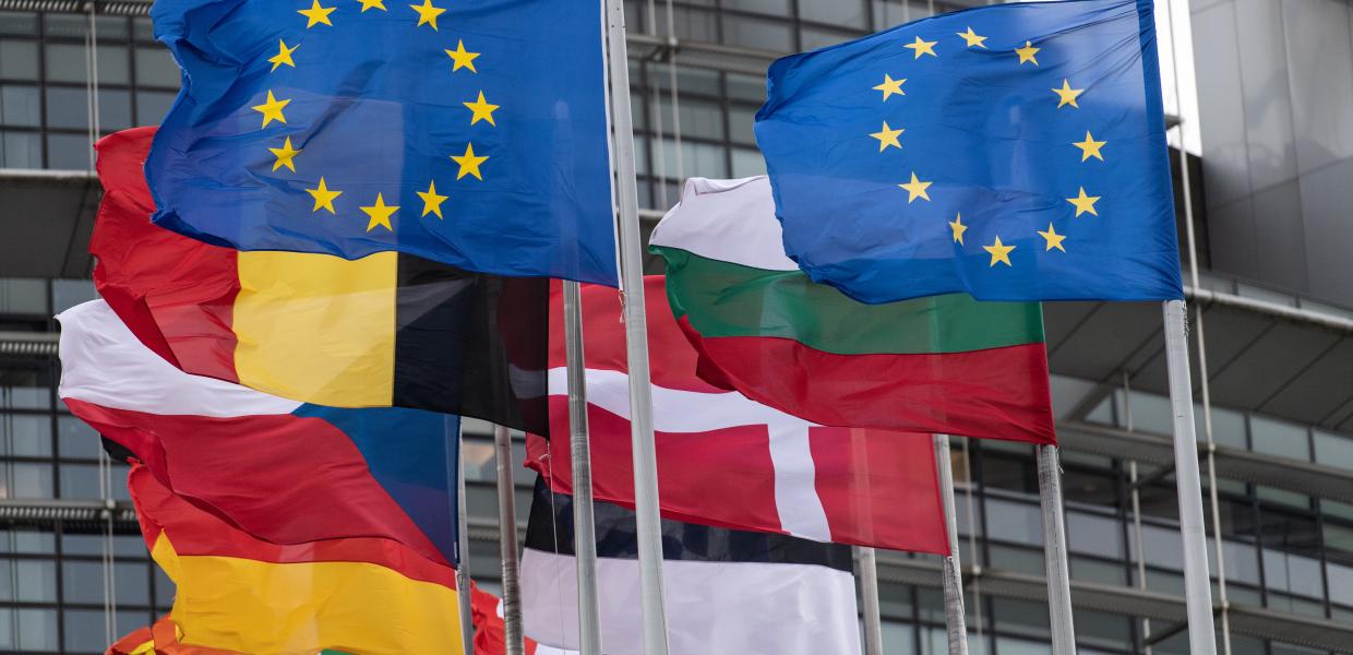Σημαίες χωρών - μελών της Ευρωπαϊκής Ένωσης 