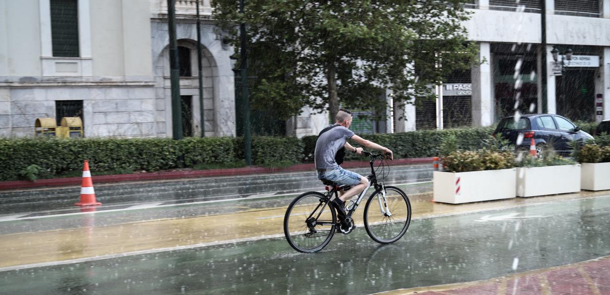 βροχή ποδήλατο μεγάλος περίπατος