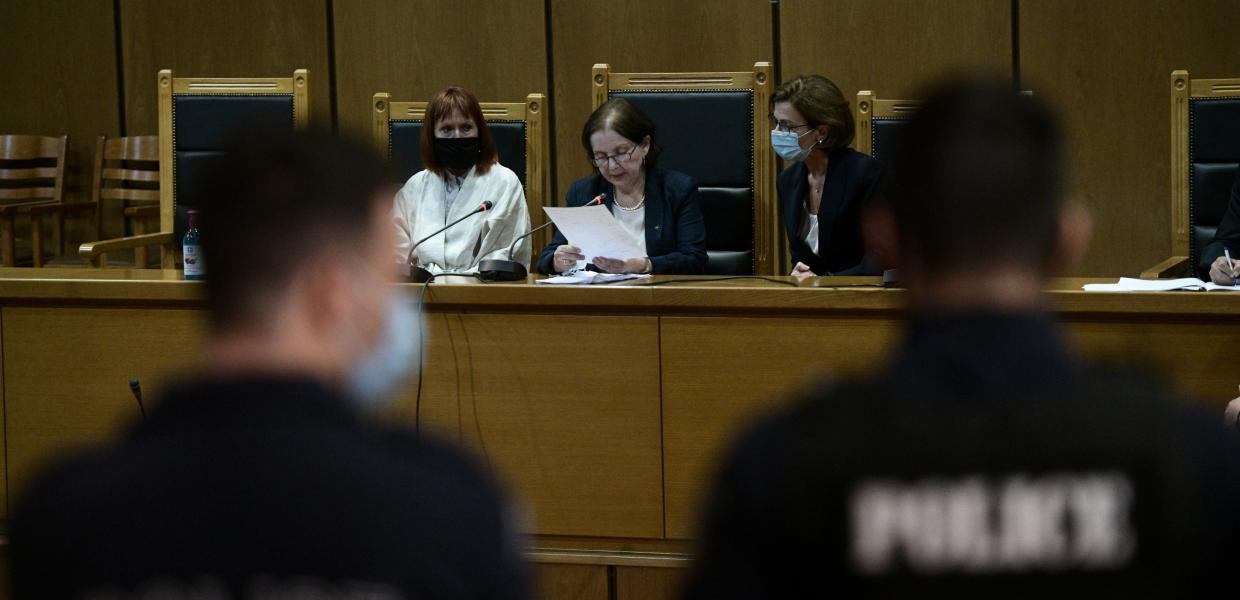 Δίκη Χρυσής Αυγής δικαστήριο