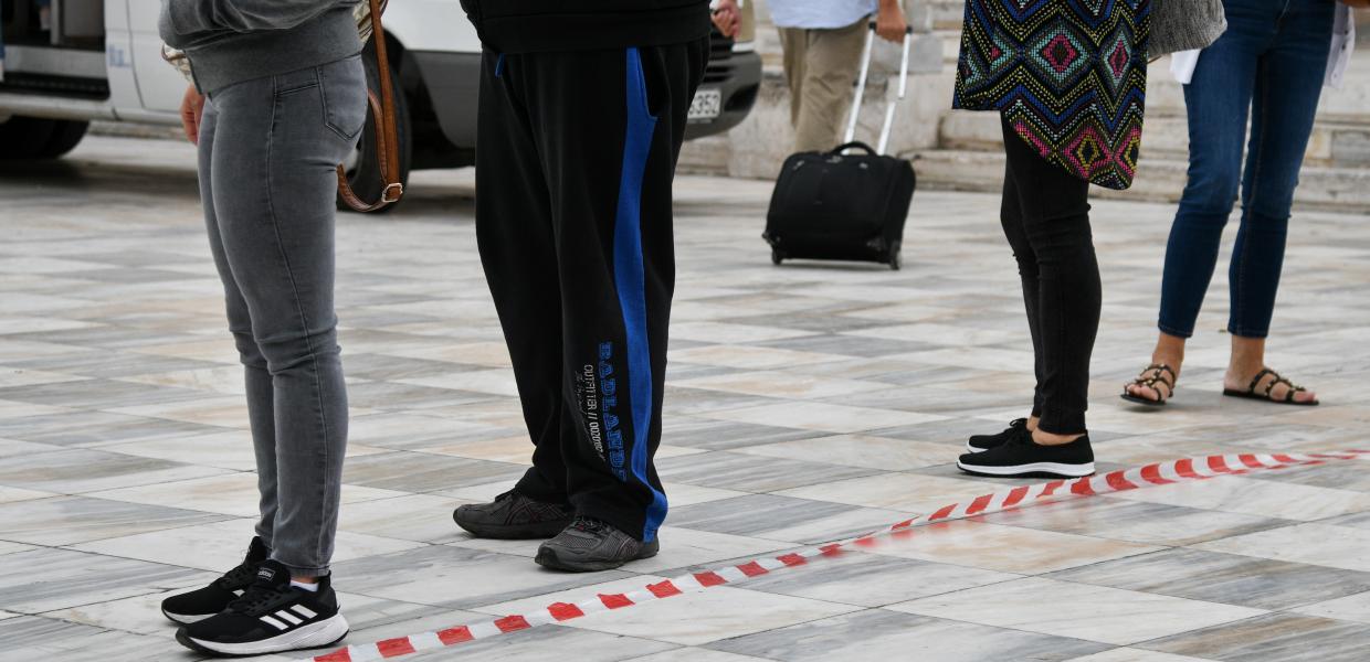 Ουρα κορωνοϊός