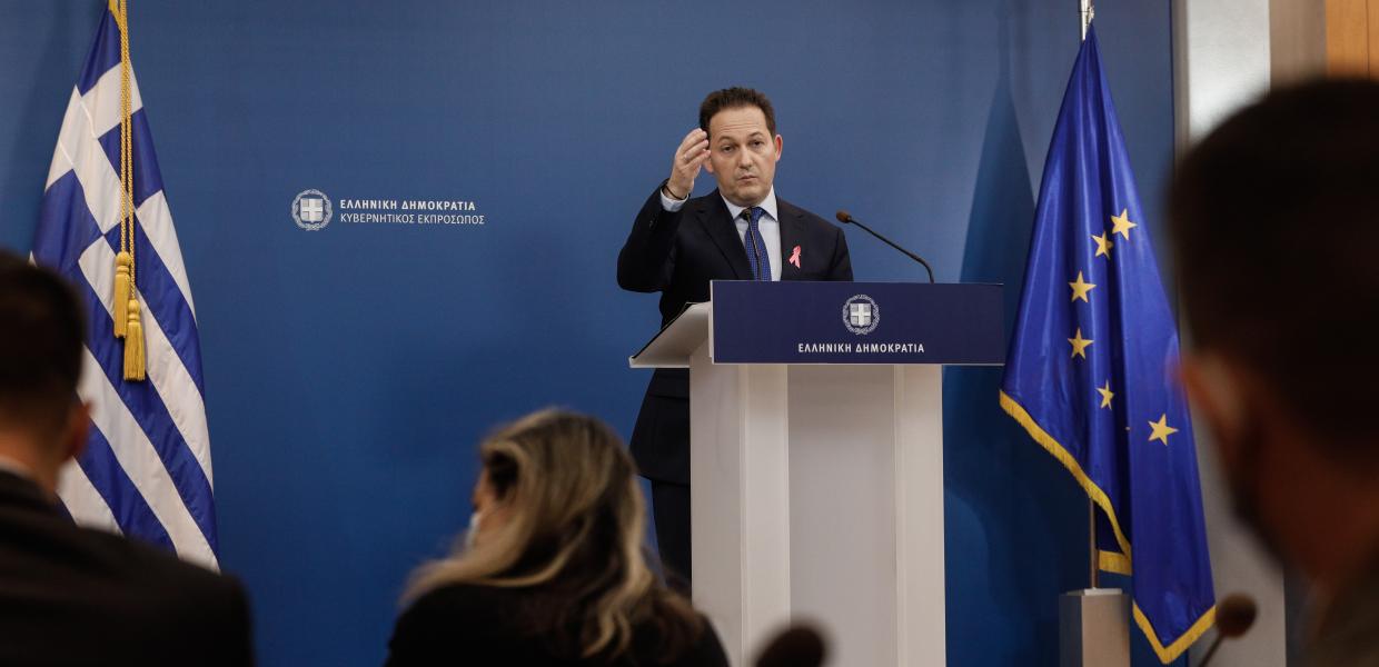 Στέλιος Πέτσας briefing