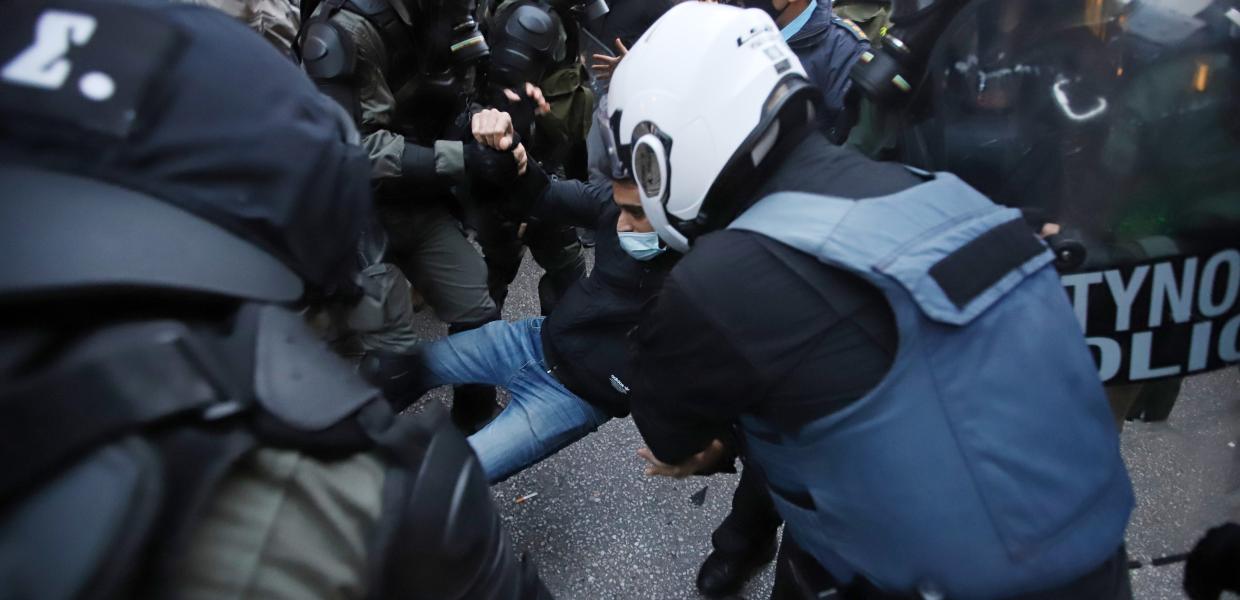 Βία αστυνομίας στη Θεσσαλονίκη 