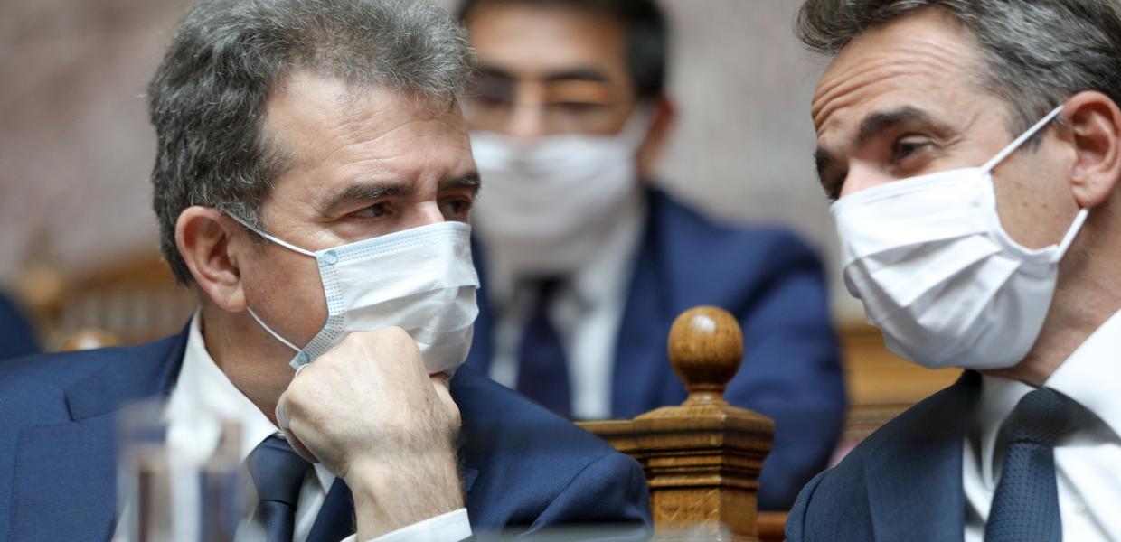 Ο Κυριάκος Μητσοτάκης και ο Μιχάλης Χρυσοχοΐδης