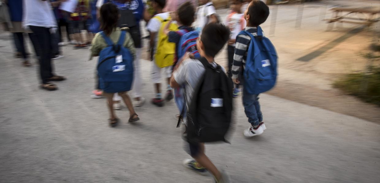 προσφυγοπουλα camp παιδια μεταναστες προσφυγες