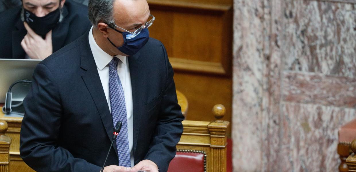 Ο Χρήστος Σταϊκούρας στη Βουλή