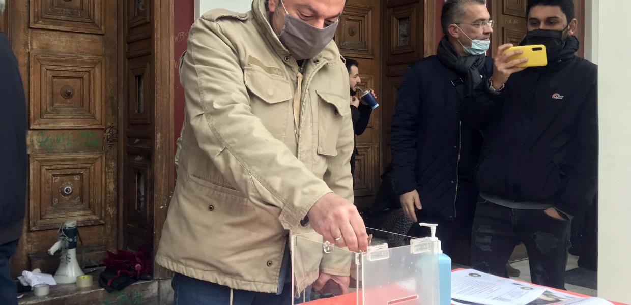 ΕΜΠΟΡΟΙ ΠΑΤΡΑ ΚΛΕΙΔΙΑ