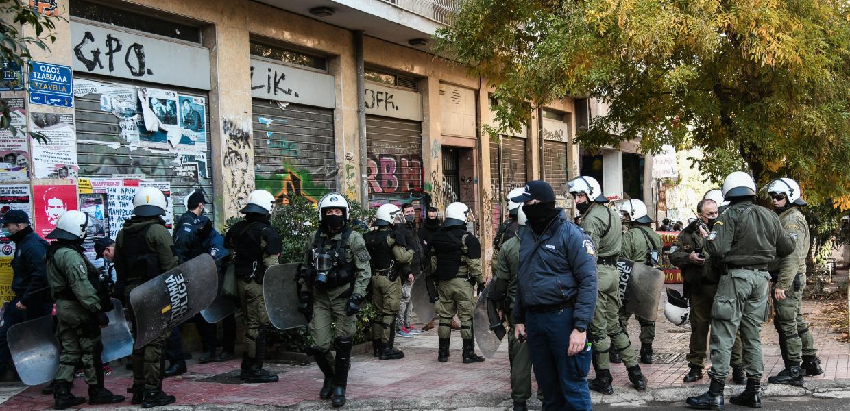 Αστυνομία στο μνημείο του Γρηγορόπουλου