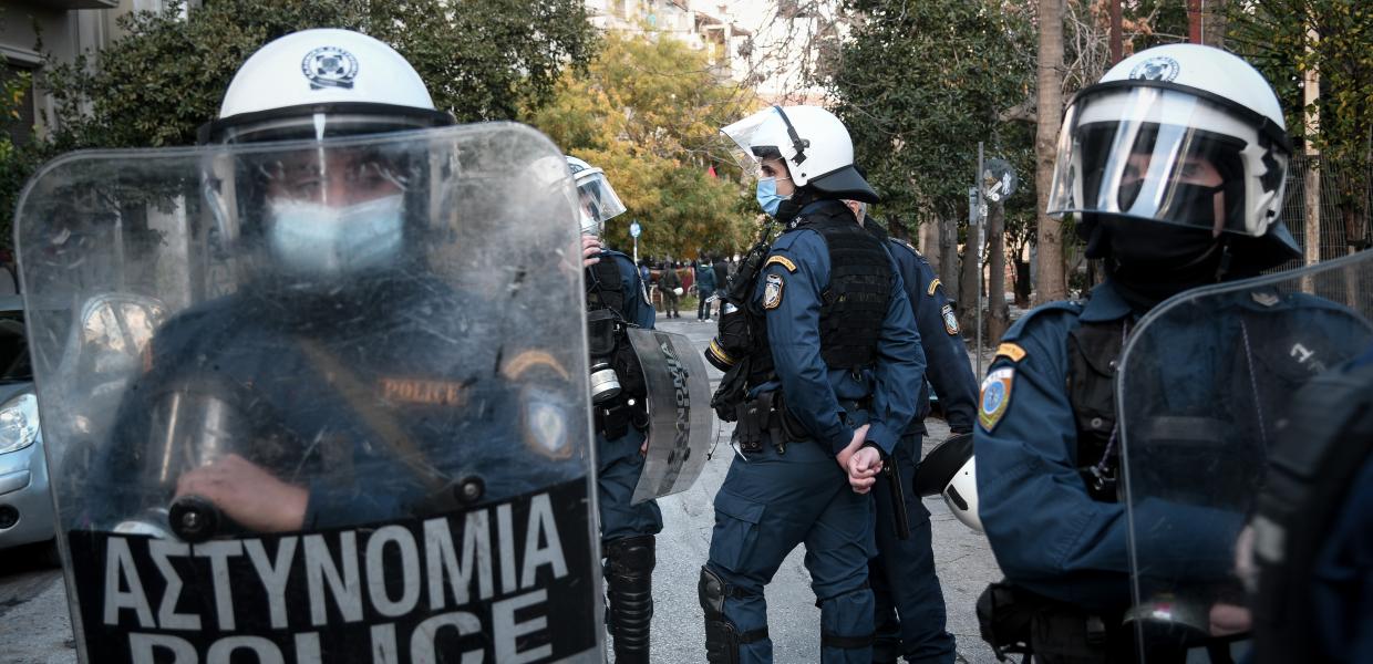 Αστυνομία και ΜΑΤ