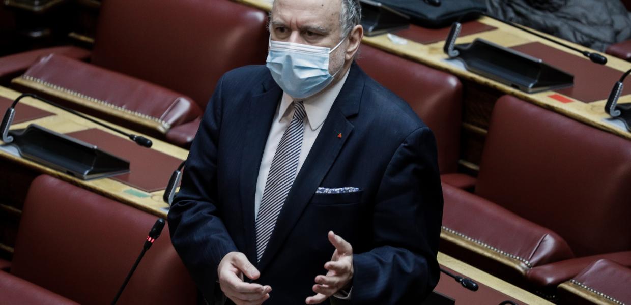 Ο Γιώργος Κατρούγκαλος στη Βουλή