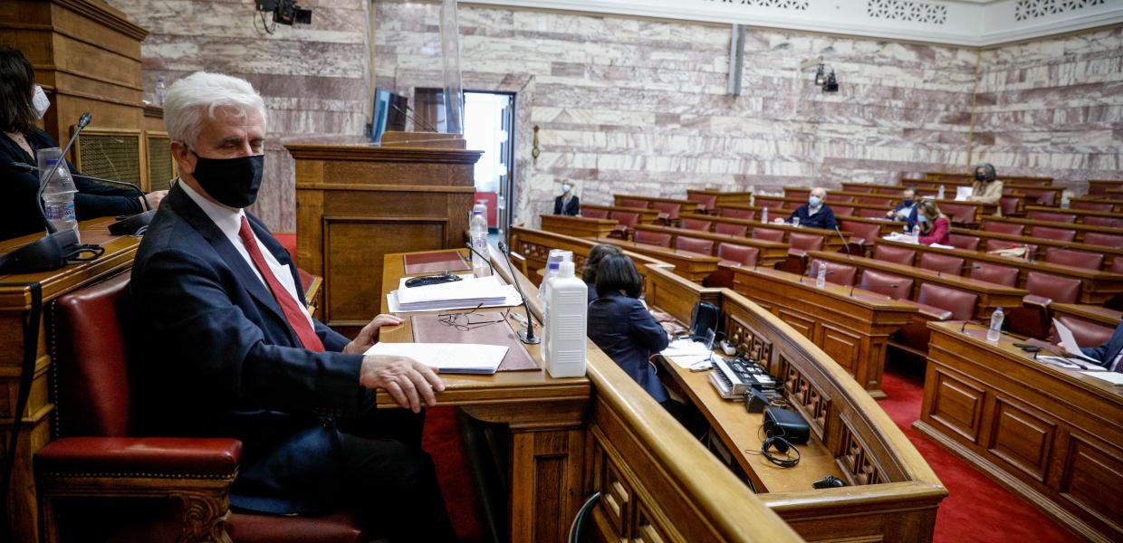 Ο Αθανάσιος Κουτρομάνος στη Βουλή