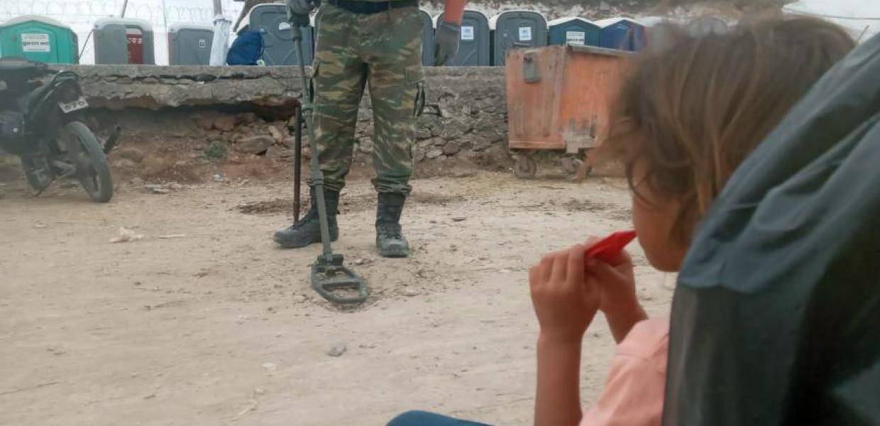 HRW ΛΕΣΒΟΣ ΑΝΙΧΝΕΥΤΗΣ ΜΕΤΑΛΛΩΝ ΜΑΥΡΟΒΟΥΝΙ