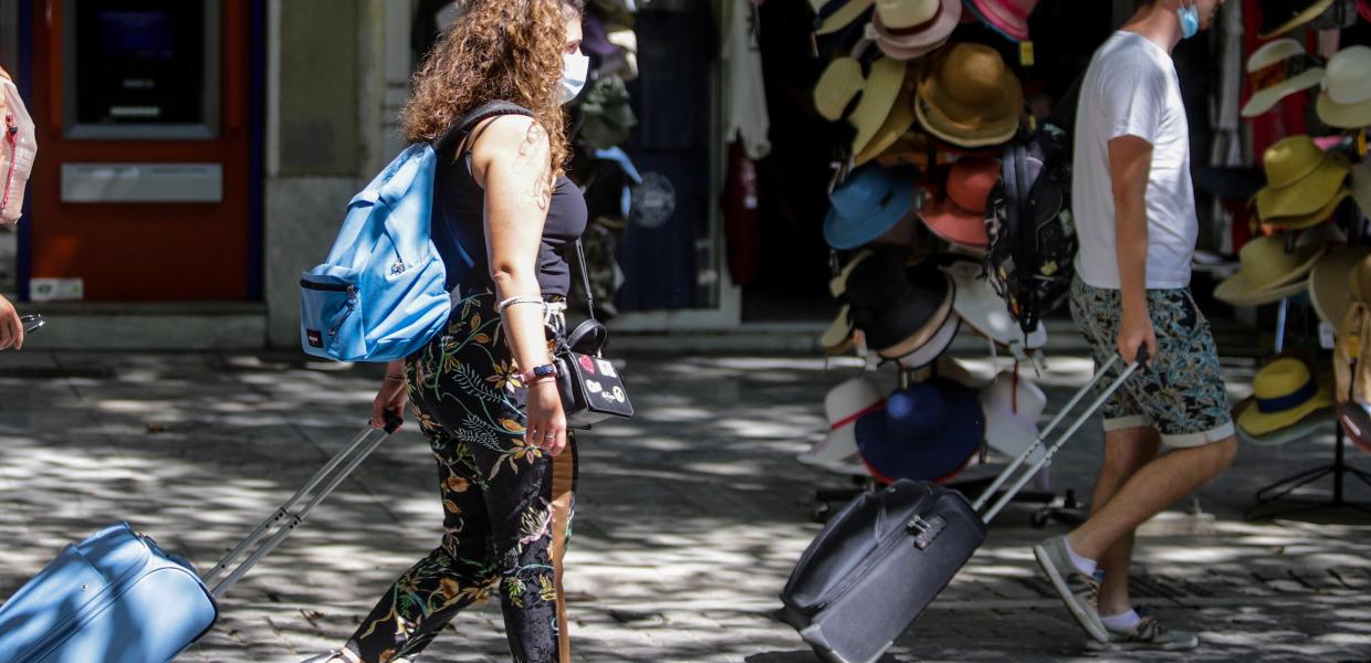 τουρίστες τουρισμός μάσκα