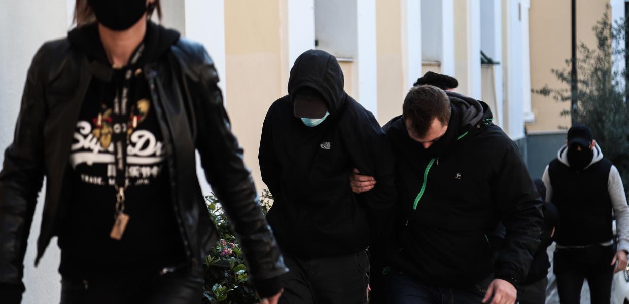 ΑΝΗΛΙΚΟΙ ΞΥΛΟΔΑΡΜΟΣ ΜΕΤΡΟ ΑΝΑΚΡΙΤΗΣ